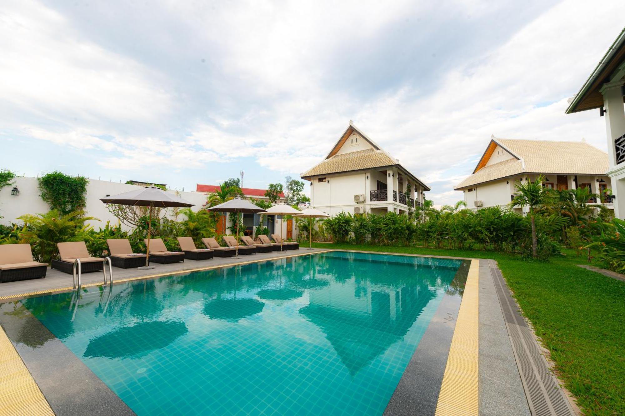 Madilao Hotel ルアンパバーン エクステリア 写真